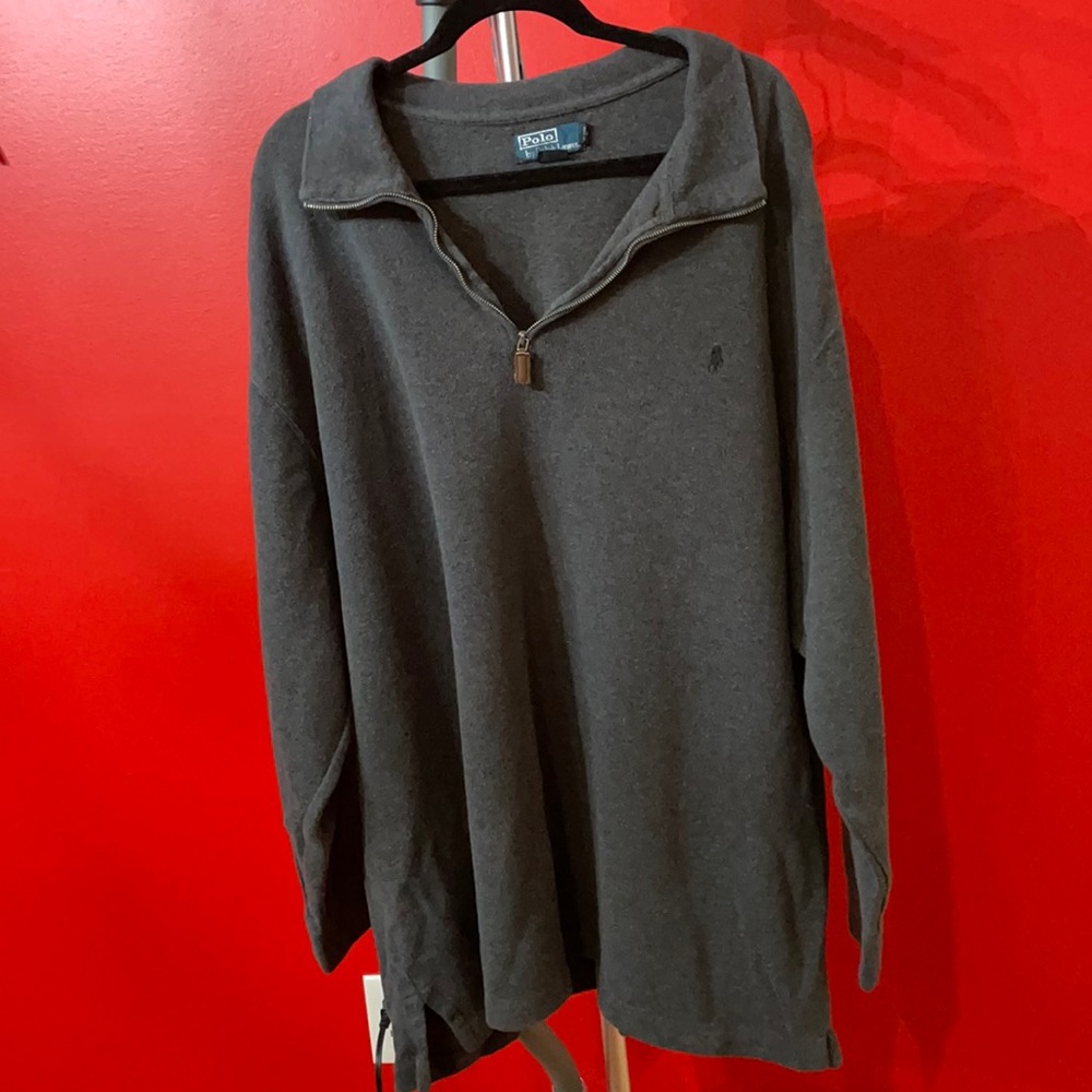 Men’s Polo Ralph Lauren collared quarter zip pull over.